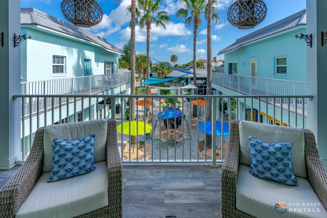 On Flagler Avenue! Dog Friendly With Balcony And Parking Walk To The Beach! New Smyrna Beach Esterno foto