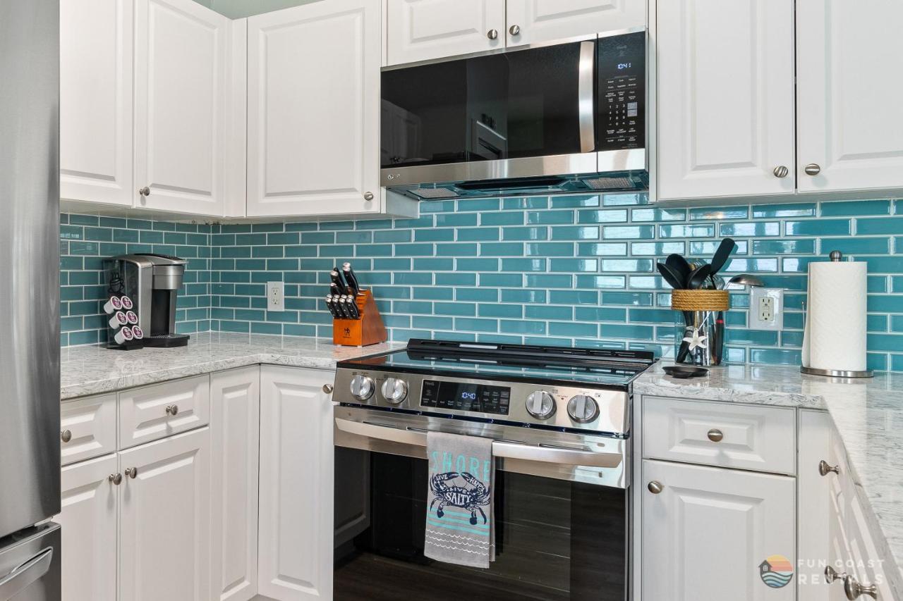 On Flagler Avenue! Dog Friendly With Balcony And Parking Walk To The Beach! New Smyrna Beach Esterno foto