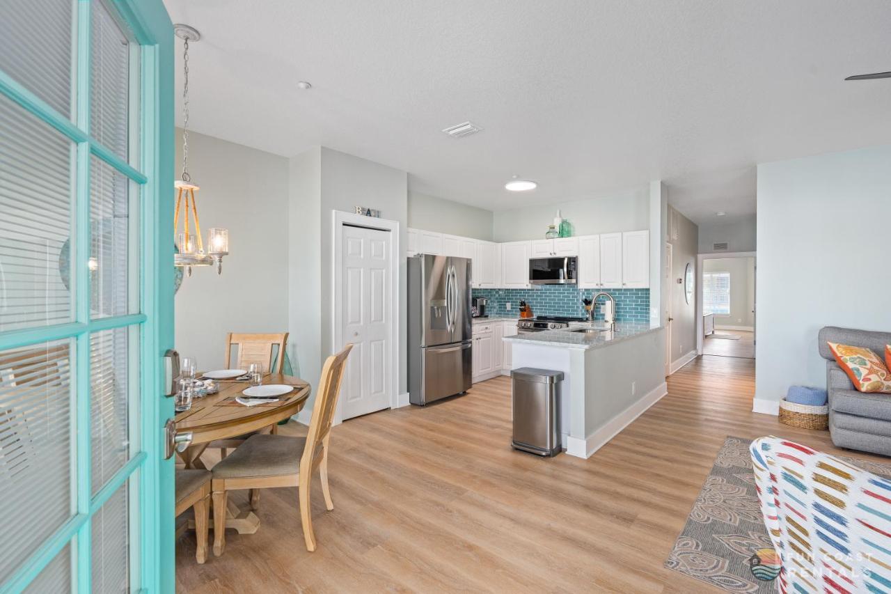 On Flagler Avenue! Dog Friendly With Balcony And Parking Walk To The Beach! New Smyrna Beach Esterno foto
